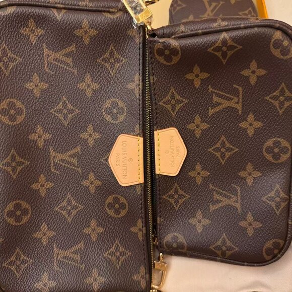 Louis Vuitton Medium Monogram Tote Bag with Matching Pouch – Brown - Picture 4 of 6